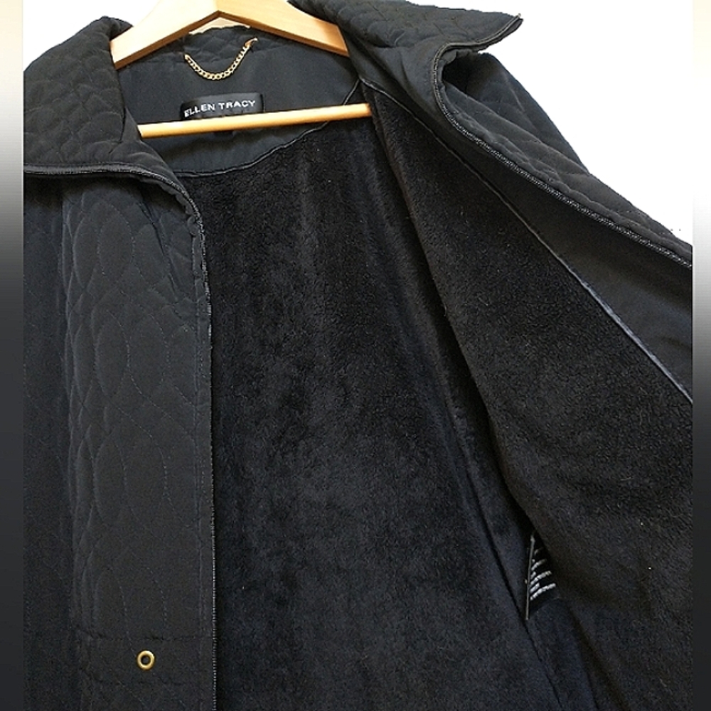 Excellent Used Condition Ellen Tracy Quilted Anorak Plush Lined Jacket Size Med - Picture 7 of 10